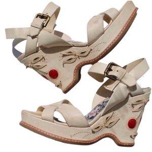 Ana Sui Rare Cherry 🍒 Wedge Leather Sandals. Size 38.